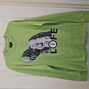 *NWT* italic Life Long Sleeve Graphic Tee